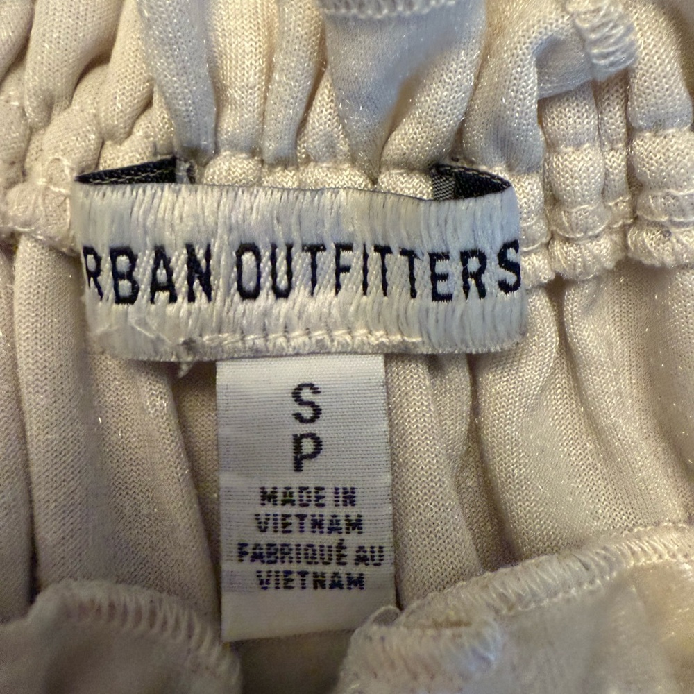 Urban Outfitters Rosie Cream Skirted Romper with Ruffled Cap Sleeves S - Picture 4 of 10